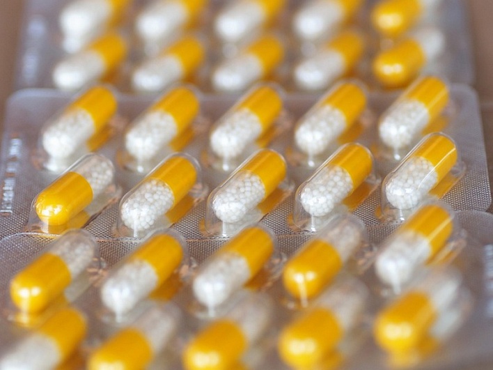 Для маркированных лекарств, выпущенных до 1 февраля 2021 года, могут ввести уведомительный режим