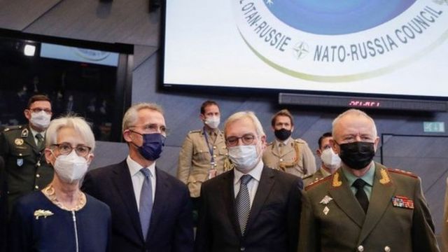 Участники встречи Россия - НАТО